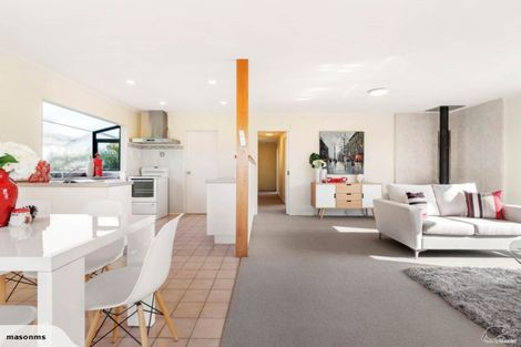 Photo of property in 106 Seymour Road, Sunnyvale, Auckland, 0612