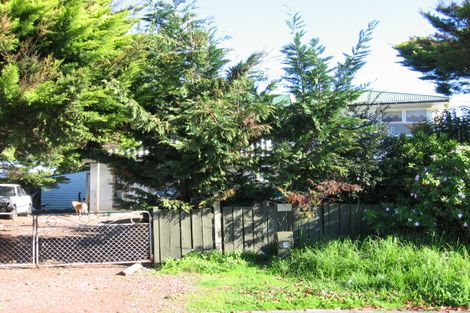 Photo of property in 20 Mickle Street, Te Atatu South, Auckland, 0610