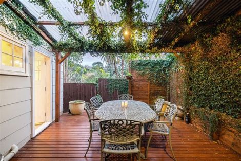 Photo of property in 20 Hythe Terrace, Mairangi Bay, Auckland, 0630