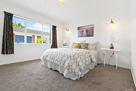 Photo of property in 4/65 Glendale Road, Glen Eden, Auckland, 0602