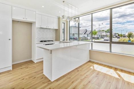 Photo of property in 35 Kotuku Crescent, Takanini, 2112