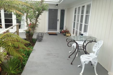 Photo of property in 516 Te Atatu Road, Te Atatu Peninsula, Auckland, 0610
