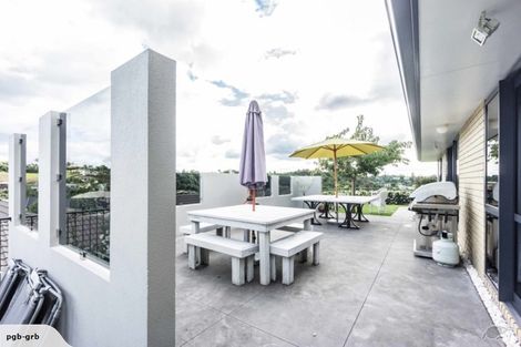 Photo of property in 172 Waterside Drive, Pyes Pa, Tauranga, 3112