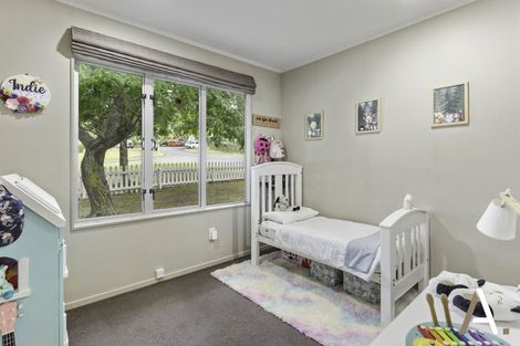 Photo of property in 42 Banyan Drive, Totara Heights, Auckland, 2105
