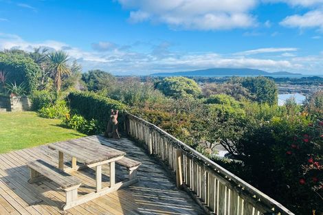 Photo of property in 67 Kotare Street, Waikanae, 5036
