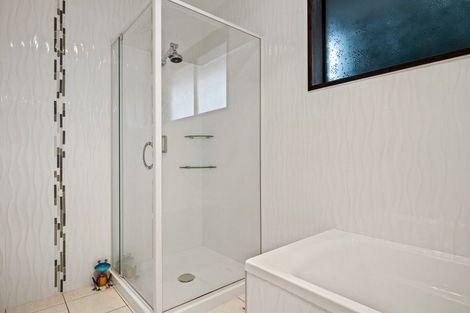 Photo of property in 57 Karnak Crescent, Russley, Christchurch, 8042