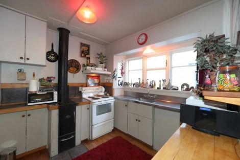 Photo of property in 47 Faraday Street, Hospital Hill, Napier, 4110