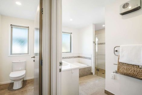 Photo of property in 130a Halswell Junction Road, Halswell, Christchurch, 8025