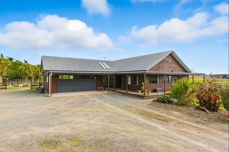 Photo of property in 70 Joblins Road, Levin, 5571