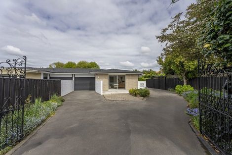 Photo of property in 2/367a Withells Road, Avonhead, Christchurch, 8042