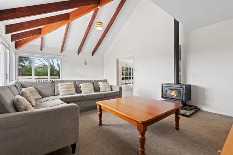 Photo of property in 20c Poplar Road, Stanmore Bay, Whangaparaoa, 0932