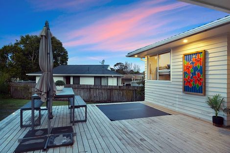 Photo of property in 86 Rosewarne Crescent, Glendene, Auckland, 0602
