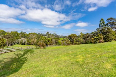 Photo of property in 26c Mcentee Road, Waitakere, Auckland, 0816