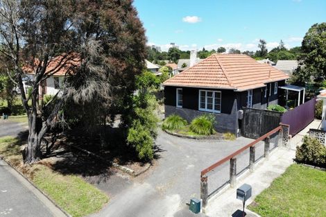 Photo of property in 15 Galway Avenue, Hamilton East, Hamilton, 3216