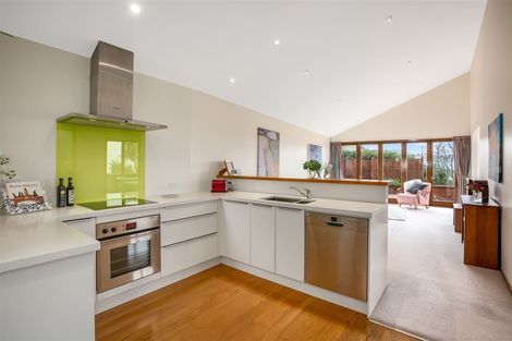 Photo of property in 12 Thorby Street, Northland, Wellington, 6012