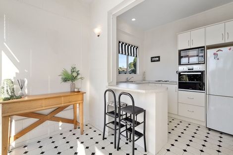 Photo of property in 57 Whitaker Street, Otumoetai, Tauranga, 3110