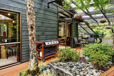 Photo of property in 4 Mizzen Place, Whitby, Porirua, 5024