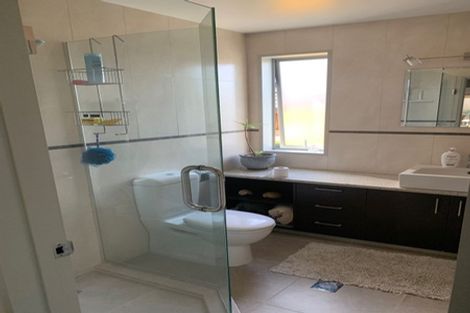 Photo of property in 6 Kouras Place, Flat Bush, Auckland, 2016