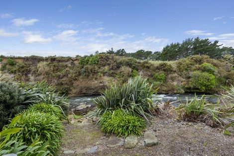 Photo of property in 18 Kawei Road, Ohawe, Hawera, 4671