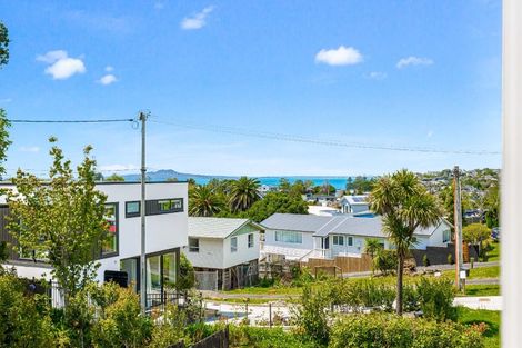 Photo of property in 12 Orne Street, Torbay, Auckland, 0630