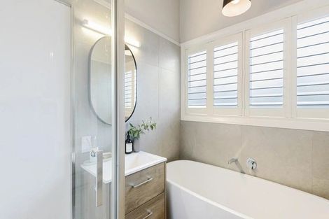 Photo of property in 4 Kenwyn Avenue, St Albans, Christchurch, 8052