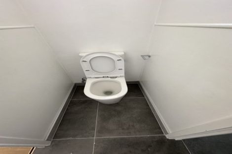 Photo of property in 25b Borrowdace Avenue, Botany Downs, Auckland, 2010