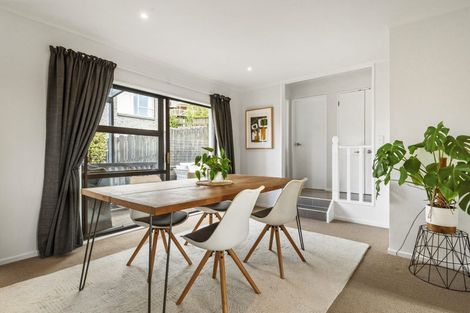 Photo of property in 3/7 Lynngate Place, Hillcrest, Auckland, 0627