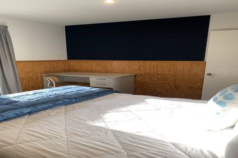 Photo of property in 5 Athol Terrace, Upper Riccarton, Christchurch, 8041