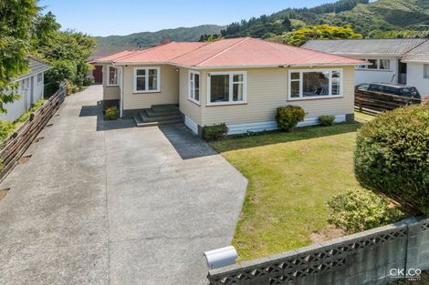 Photo of property in 44 Russell Road, Wainuiomata, Lower Hutt, 5014
