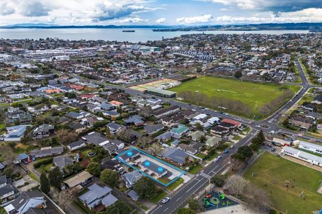 Photo of property in 92a Nelson Street, Howick, Auckland, 2014