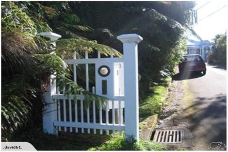 Photo of property in 3 Aylesbury Way, Karori, Wellington, 6012