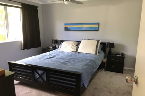 Photo of property in 7 Rimutaka Place, Titirangi, Auckland, 0604