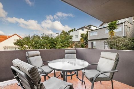 Photo of property in 29 Mariners View Road, Beach Haven, Auckland, 0626