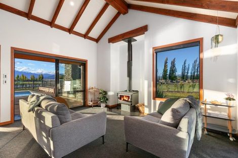 Photo of property in 32 Sarahs Hill, Hahei, Whitianga, 3591