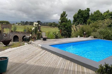 Photo of property in 356 Kuku Beach Road, Kuku, Levin, 5570
