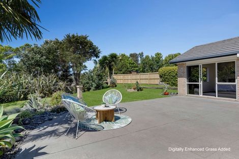 Photo of property in 52 Lysaght Place, Welcome Bay, Tauranga, 3112