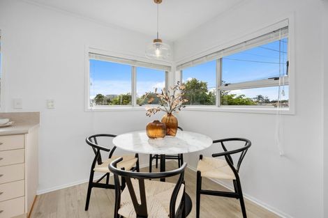 Photo of property in 1/15 Zion Road, Birkenhead, Auckland, 0626