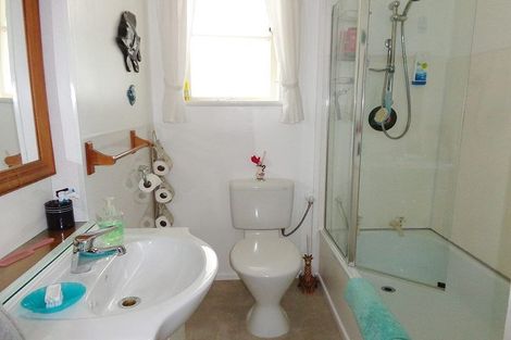 Photo of property in 18 Lake Ferry Road, Lake Ferry, Featherston, 5772
