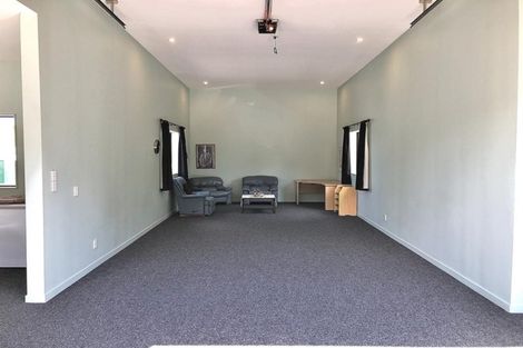 Photo of property in 1304 Old North Road, Helensville, 0875