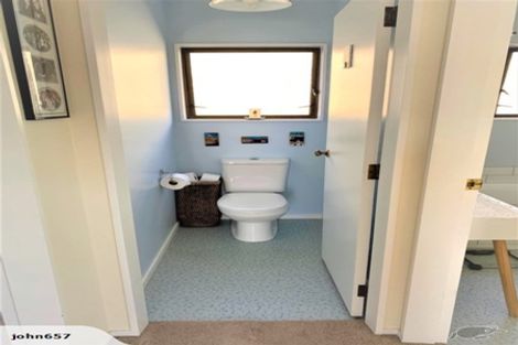 Photo of property in 37f2 Bould Street, Johnsonville, Wellington, 6037