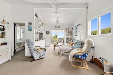 Photo of property in 1142 Abel Tasman Drive, Ligar Bay, Takaka, 7183