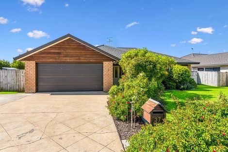 Photo of property in 37 Murray Court, Paraparaumu Beach, Paraparaumu, 5032