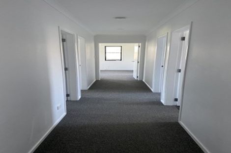 Photo of property in 5 Oka Street, Papamoa Beach, Papamoa, 3118