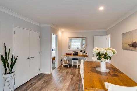 Photo of property in 4 Gresham Place, Taradale, Napier, 4112