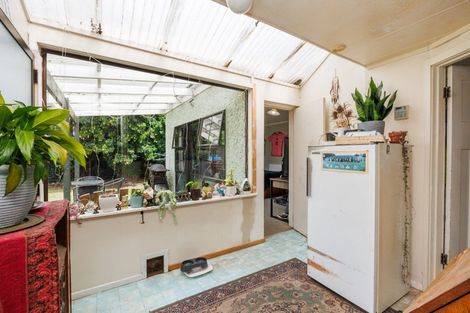 Photo of property in 28 Titoki Street, Palmerston North, 4414