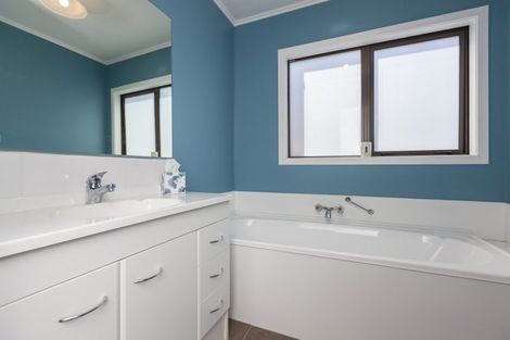 Photo of property in 83b Golf Road, Paraparaumu Beach, Paraparaumu, 5032