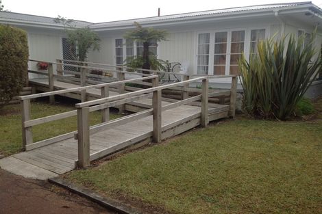 Photo of property in 516 Te Atatu Road, Te Atatu Peninsula, Auckland, 0610