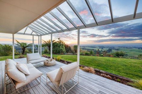 Photo of property in 333 Ngahere Park Road, Turitea, Palmerston North, 4472