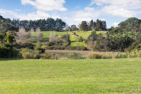 Photo of property in 35 Elliot Street, Riverhead, 0820