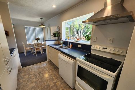 Photo of property in 2 Thimble Lane, Whitby, Porirua, 5024